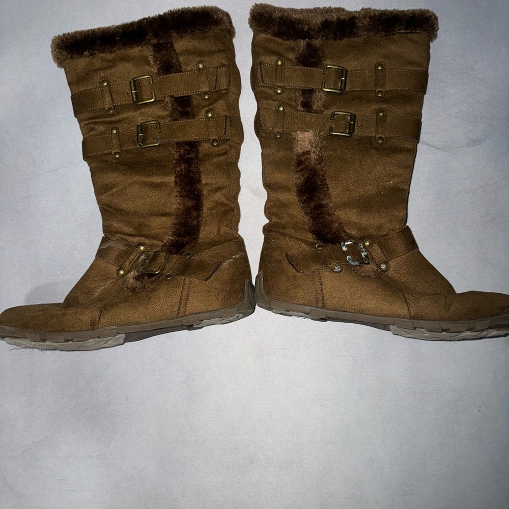 Brown boots